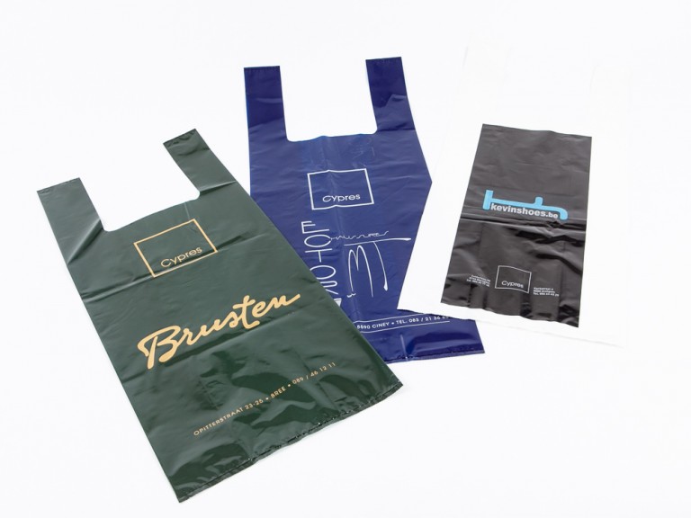 sachetplastiquebretellespersonnalisepascher1 Galand Packaging